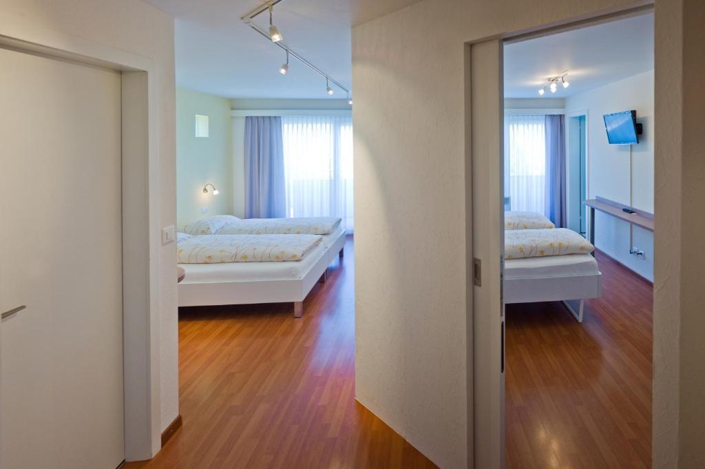 Hotel Drei Koenige 아인지델른 객실 사진